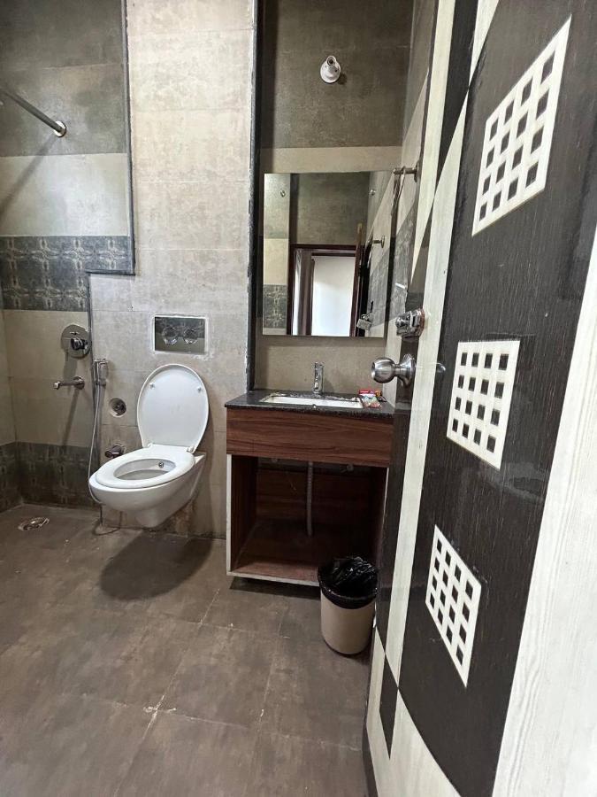 Hotel 7 Heavens Mussoorie Zewnętrze zdjęcie