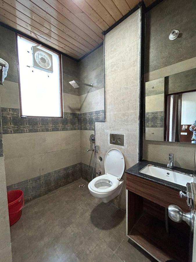 Hotel 7 Heavens Mussoorie Zewnętrze zdjęcie