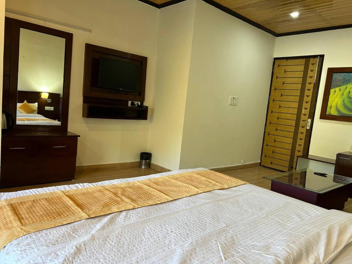 Hotel 7 Heavens Mussoorie Zewnętrze zdjęcie