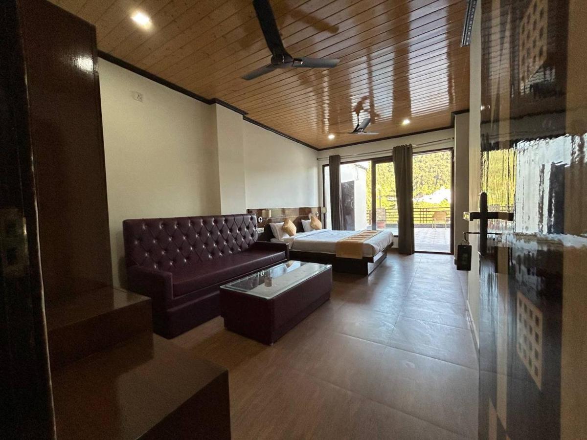 Hotel 7 Heavens Mussoorie Zewnętrze zdjęcie